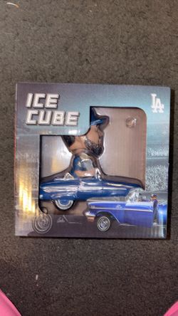 Ice cube bobblehead 2026