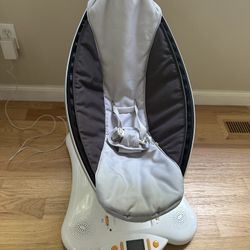 Mamaroo Baby Chair