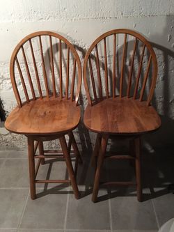 Swivel wooden high chairs