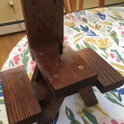 Squirrel Feeder