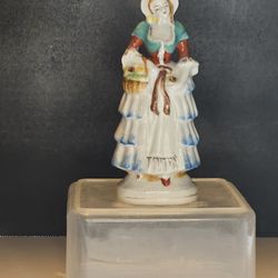 VTG COMPLETE half doll figurine, lady with Blue ruffled dress & Flowers