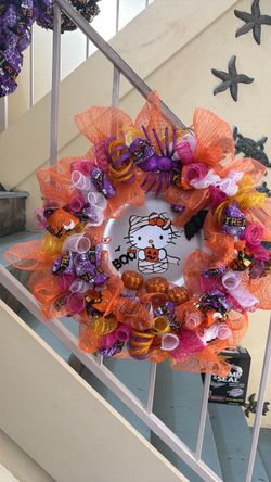Hello kitty Halloween wreath boo basket