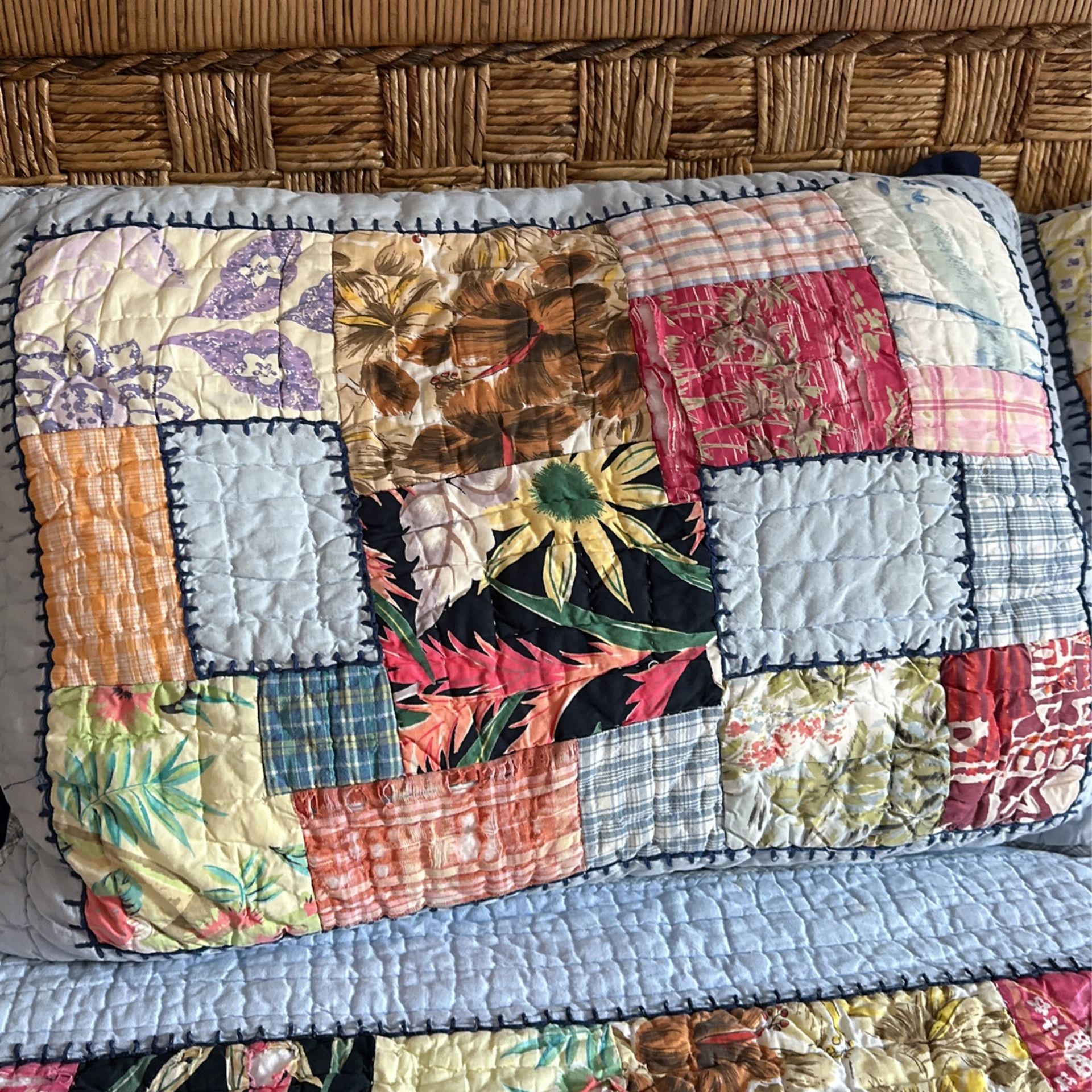 Pottery Barn Queen Size Tropical Palm Trees Reversible Quilt & Standard