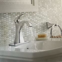 KOHLER Maxton 4 inch centerset 1-Handle Bathroom Faucet with Drain and Deck Plate