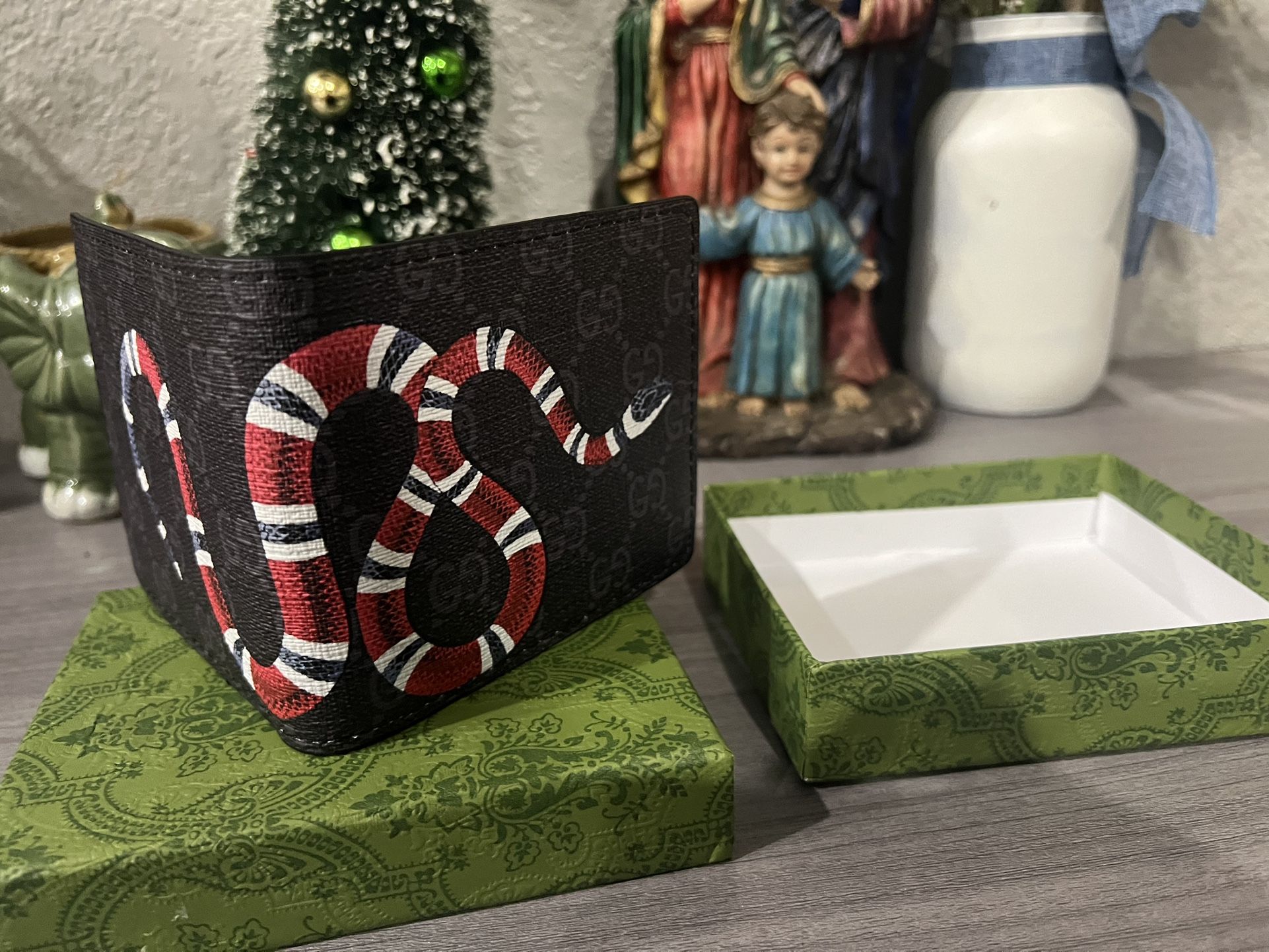 Gucci Kingsnake Bifold Wallet GG Supreme