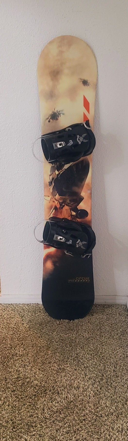 LTD "Circuit" 139cm Snowboard + 5150 Bindings