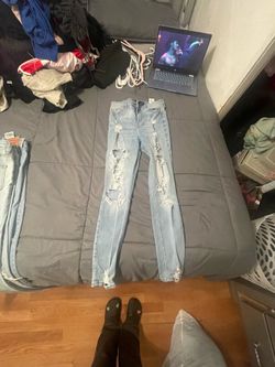 ripped hollister skinny jeans