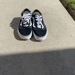 old skool black white vans 