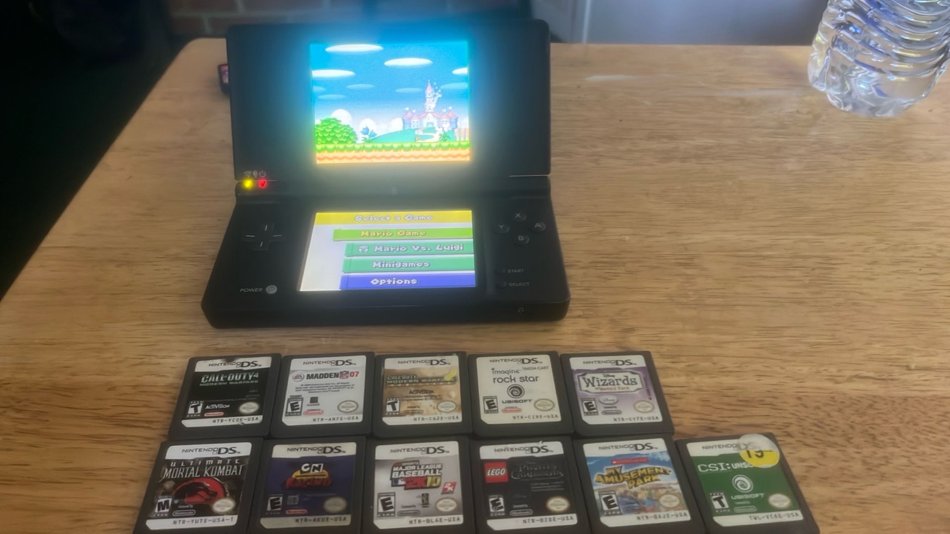Nintendo DSI / with 12 Games Including Super Mario