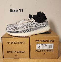 Yeezy 350v2 Cmpct Size 11
