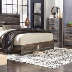 Drystan Multi Panel Bedroom Set