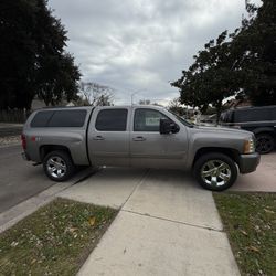 2008 Chevy Silverado LTZ   Z71  4x4  —Not Salvaged Title