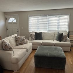Bernie and Phyl’s Cream Couch Set
