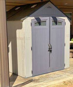 Craftsman 7x7 Outdoor Plastic Vinyl Resin Lockable Storage Shed