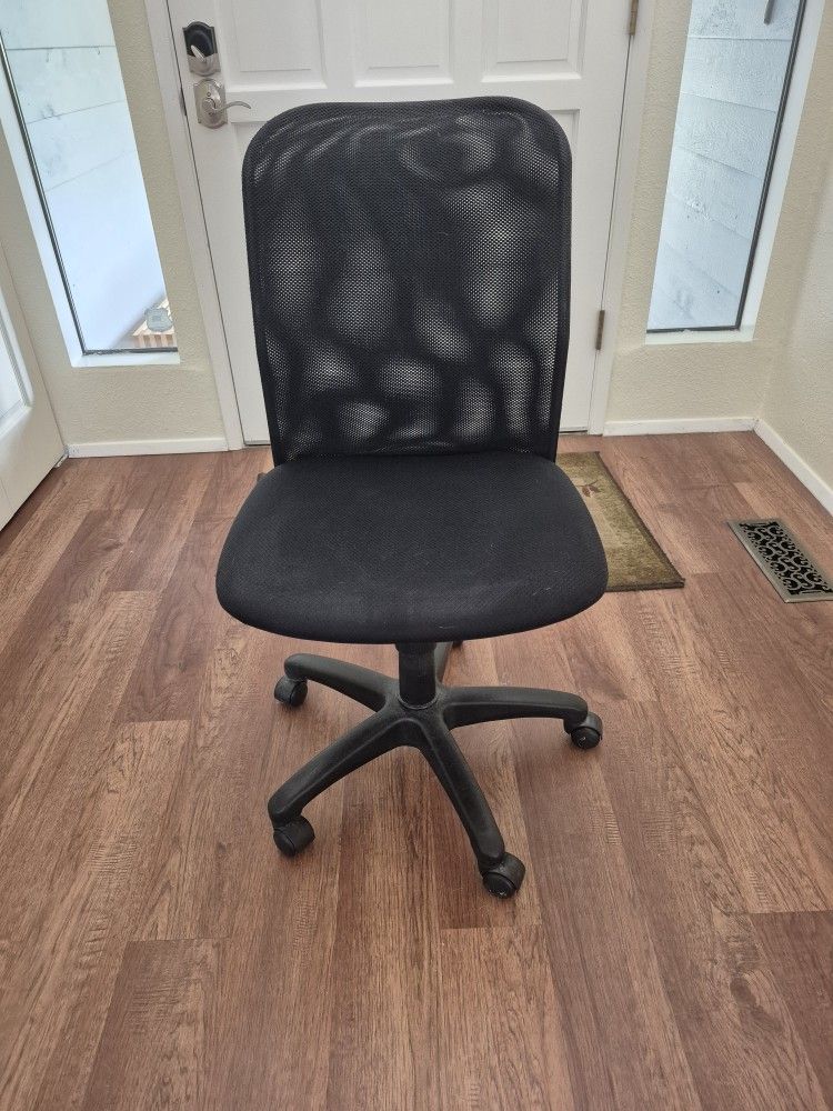 Free Armless Rolling Office Chair