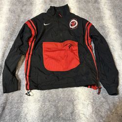 Nike Women's Chicago Bulls Courtside pullover jacket size small Euc 