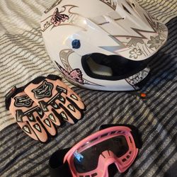 Girls Motorcycle Helmet (Size Small)