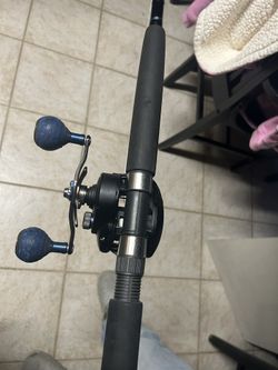 Caña De Pescar  De 7 Pies Marca Daiwa Y Con Carrete Daiwa Lexa 400