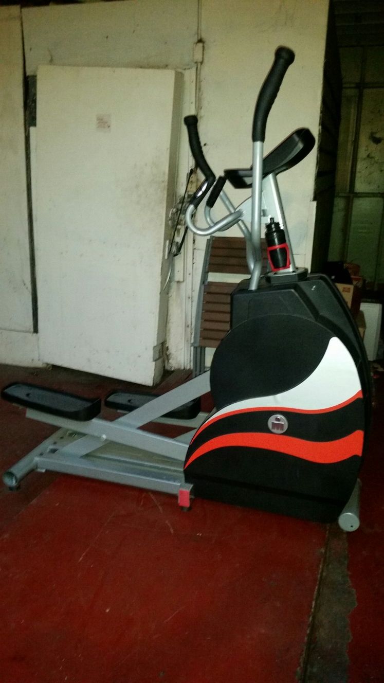 IRONMAN ELLIPTICAL EVO-1 COMMERCIAL GRADE