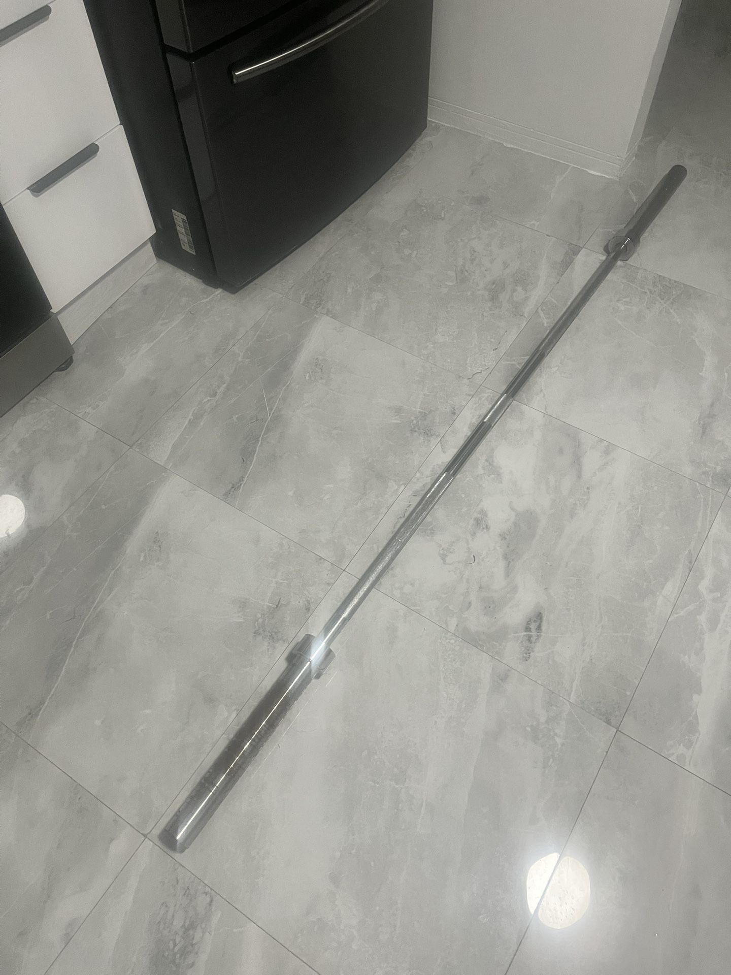 Used 7 Foot Bar Barbell For Olympic Weights Plates