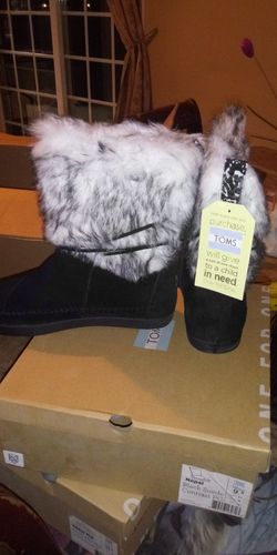9.5 Tom's boots