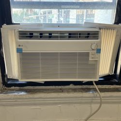 Window Air. Conditioner LG /5000 BTU 