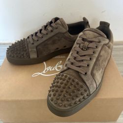 CHRISTIAN LOUBOUTIN LOUIS JUNIOR SPIKES ORLATO SILEX SUEDE SNEAKERS 9/10/11