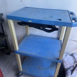 Carrito De Ruedas Para Todo Tipo De Uso Con Una Condición Eléctrica 