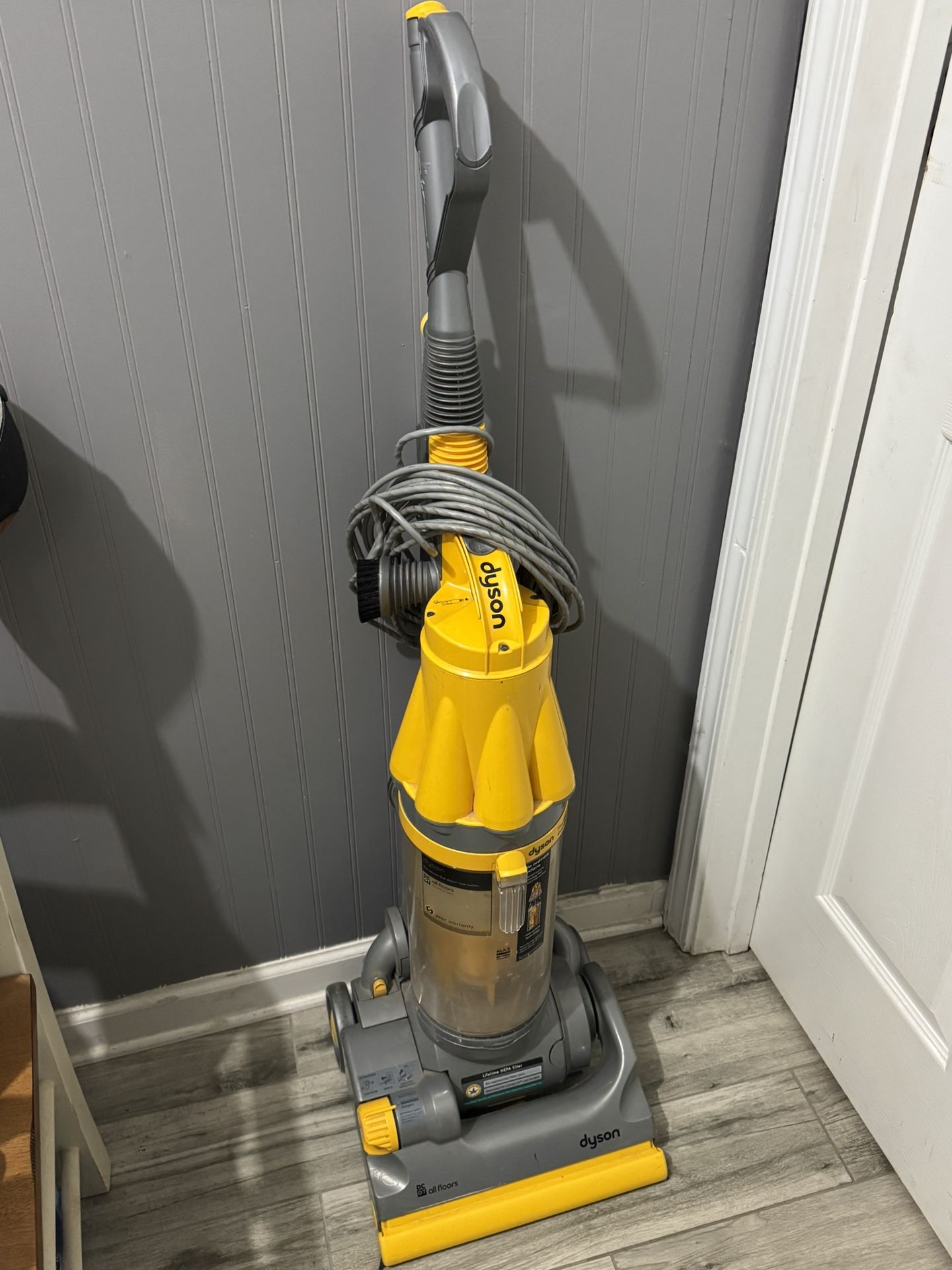 Used Dyson (All Floors) Vacuum 