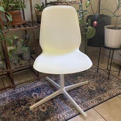 White Desk / Side Chair 