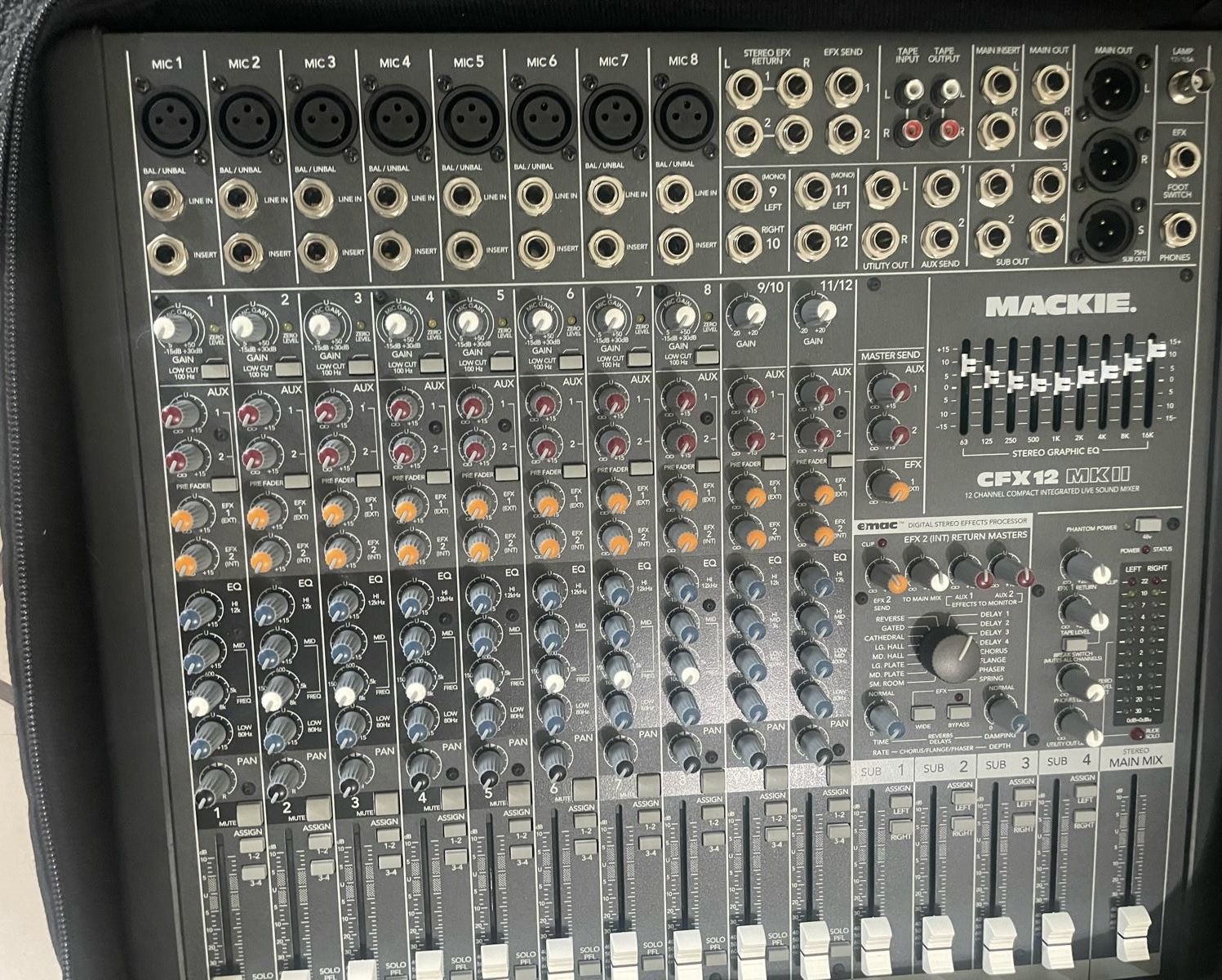 Mixer Mackie CFX12 Mk2