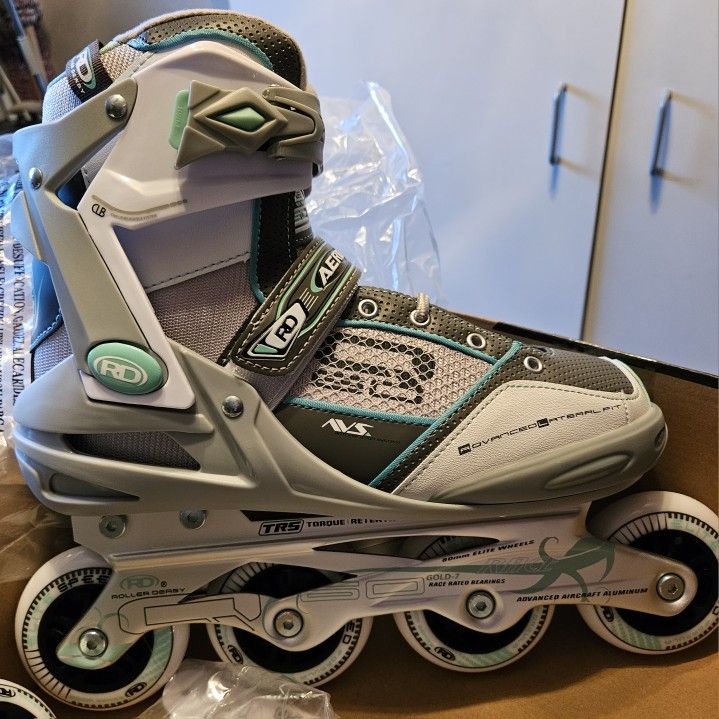 Roller Derby Aerio Women's Inline Skates for Sale in Bakersfield, CA
