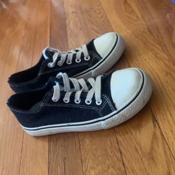 Converse Kids Like New 