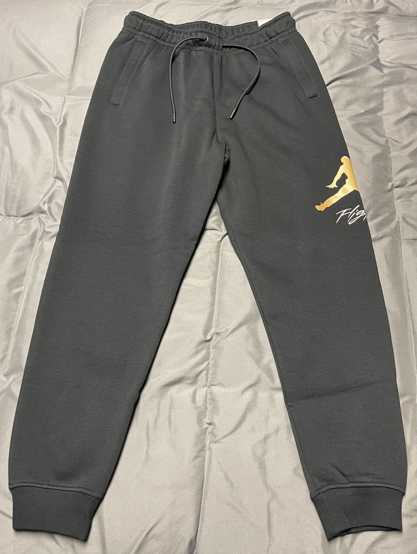 Men’s Jordan Flight Essentials Fleece Sweatpants - Size Medium
