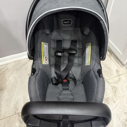 Evenflo Baby Car Seat With Base 