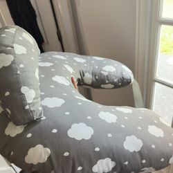 momcozy nursing pillow