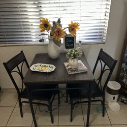 2 Person Table And Chairs. 