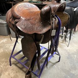 Bona Allen 15” Leather Saddle