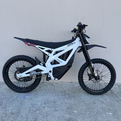Brand New Throne Srpnt X3 Gray E-Dirt Bike 60MPH.