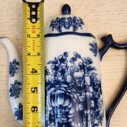 5 Porcelain Wall Decor Tea Pots