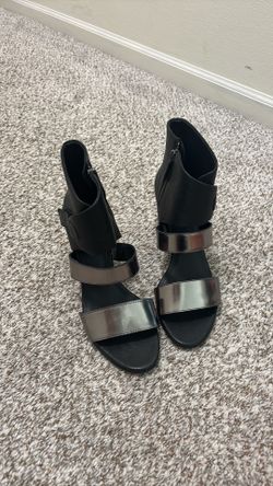 Eileen fisher strappy leather heels 8