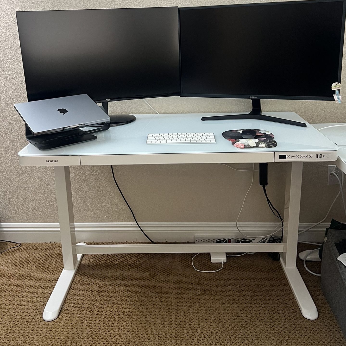 White Electric Sit/Stand Desk |Glass Top