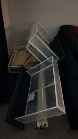 Queen size bed with drawers