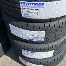 215/55/17 Toyo Extensa HP2