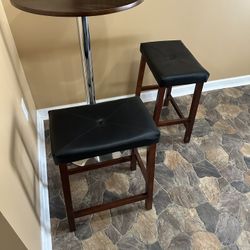 Bar table and stool set