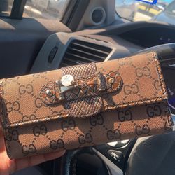  Gucci Snakeskin Wallet