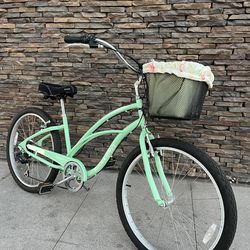 Electra Cruiser 7D Step Thru 26 inch Beach Cruiser Seafoam Green