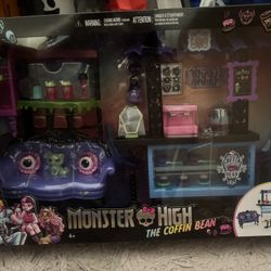 Monster High the Coffin Bean Set