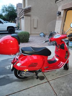 2017 Super GTS 300 Vespa
