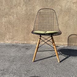 Modernica Wire Chair 